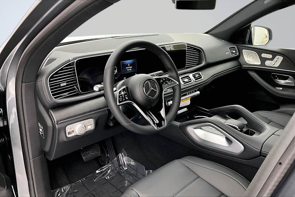 Thumbnail: 2026 Mercedes-Benz GLE - 2
