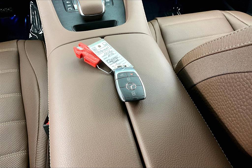 Thumbnail: 2026 Mercedes-Benz GLE - 17