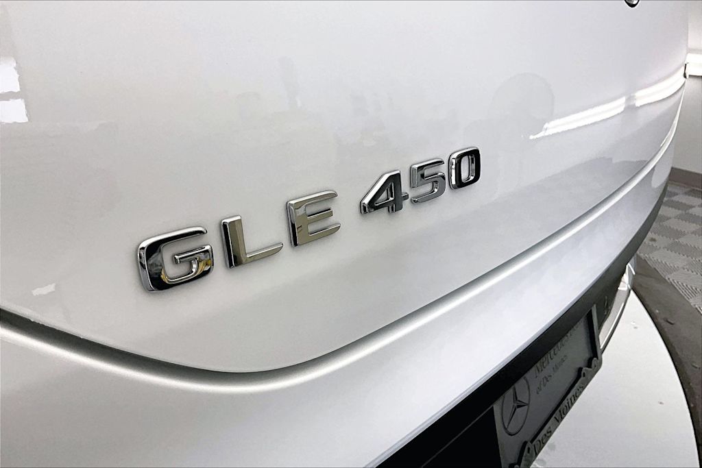 Thumbnail: 2026 Mercedes-Benz GLE - 7