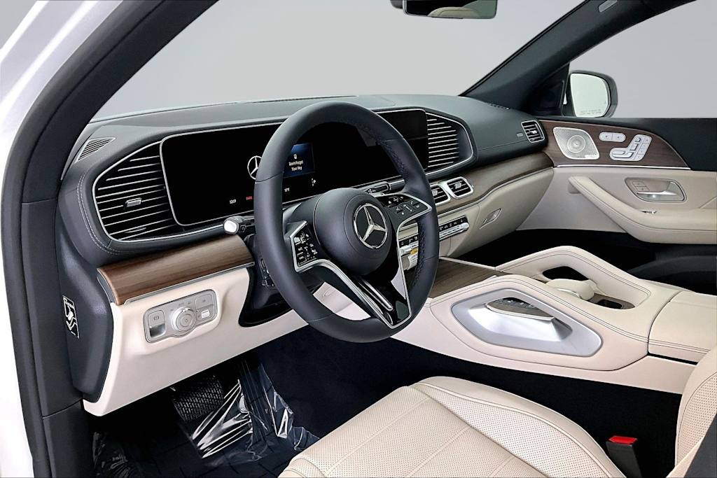 Thumbnail: 2026 Mercedes-Benz GLE - 2