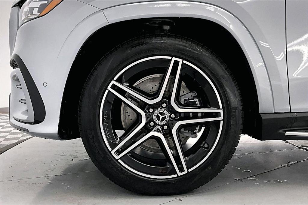 Thumbnail: 2026 Mercedes-Benz GLS - 8
