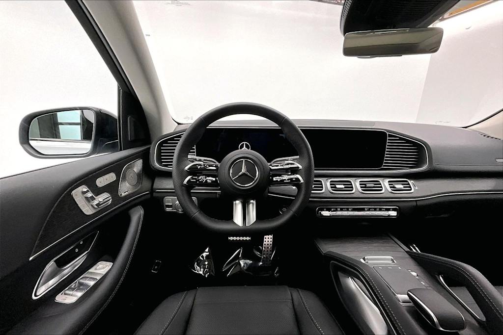 Thumbnail: 2026 Mercedes-Benz GLS - 14