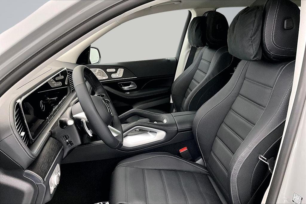 Thumbnail: 2026 Mercedes-Benz GLS - 11