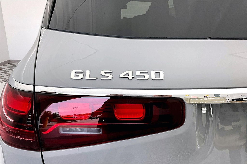 Thumbnail: 2026 Mercedes-Benz GLS - 21
