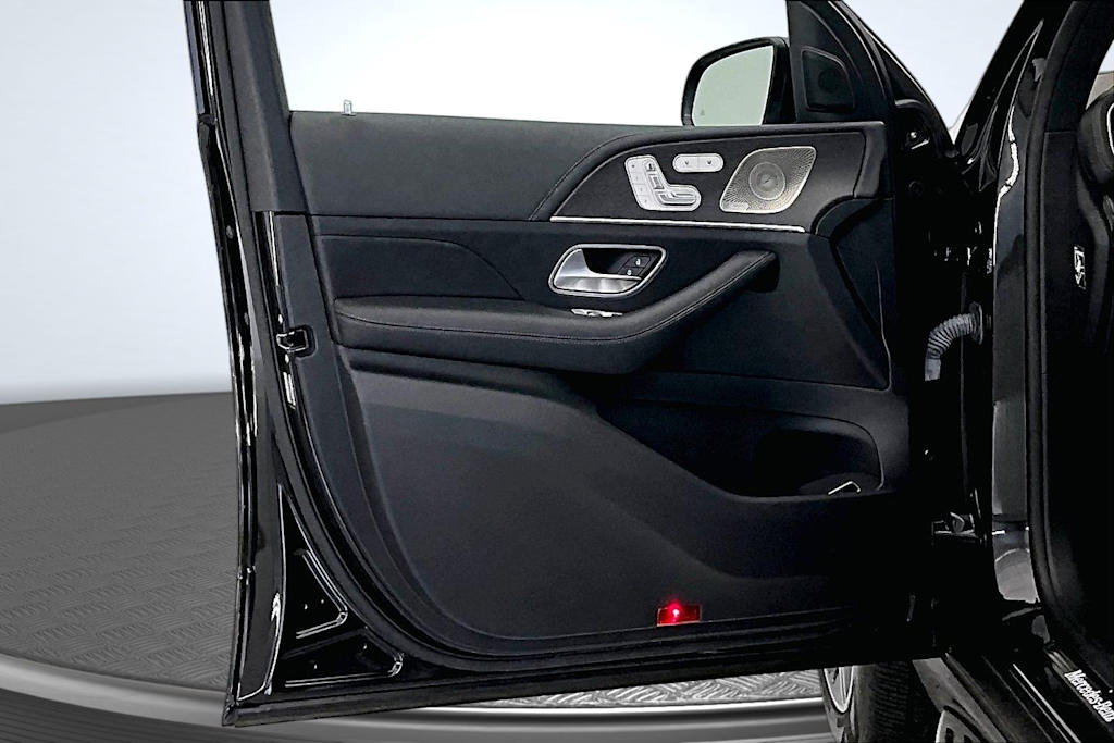 Thumbnail: 2022 Mercedes-Benz GLS - 25