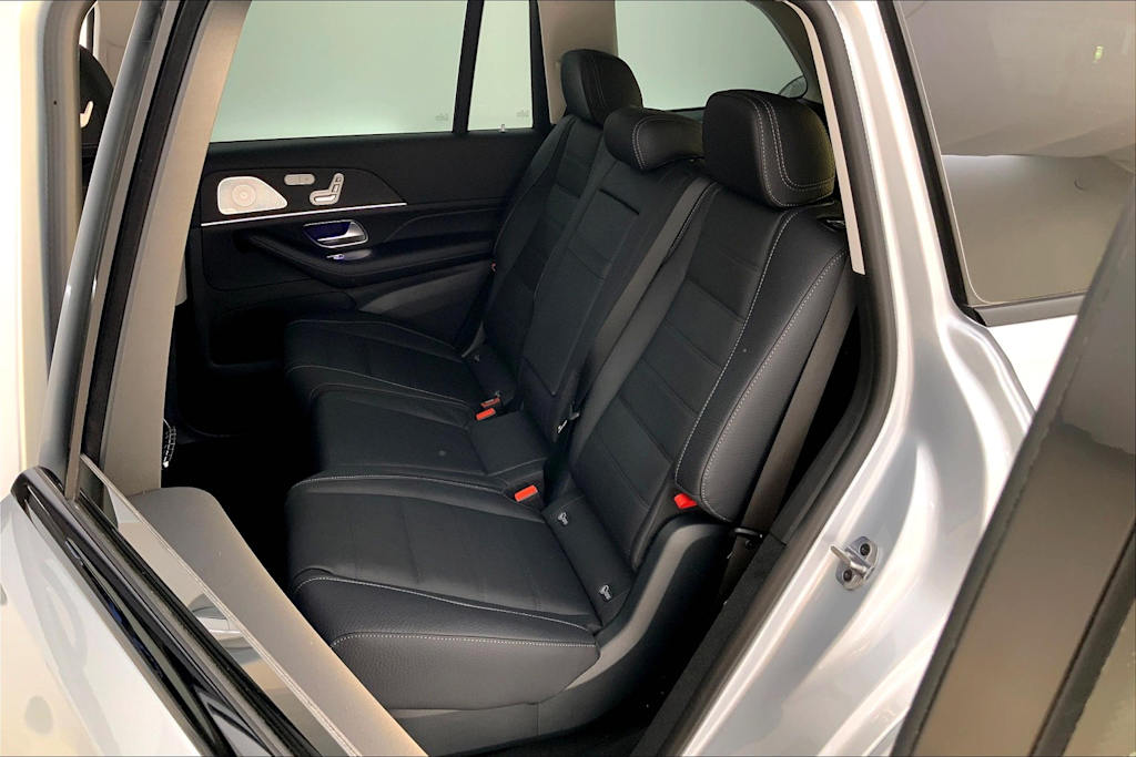 Thumbnail: 2026 Mercedes-Benz GLS - 21