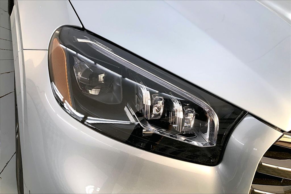 Thumbnail: 2026 Mercedes-Benz GLS - 23