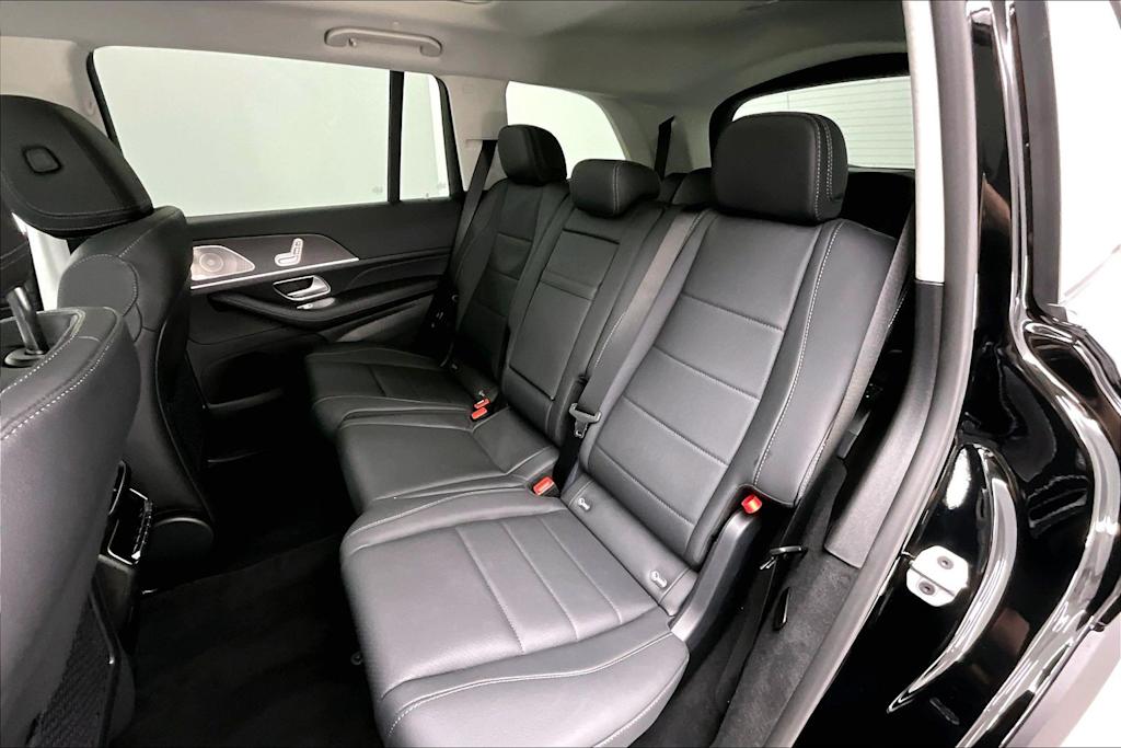 Thumbnail: 2026 Mercedes-Benz GLS - 21