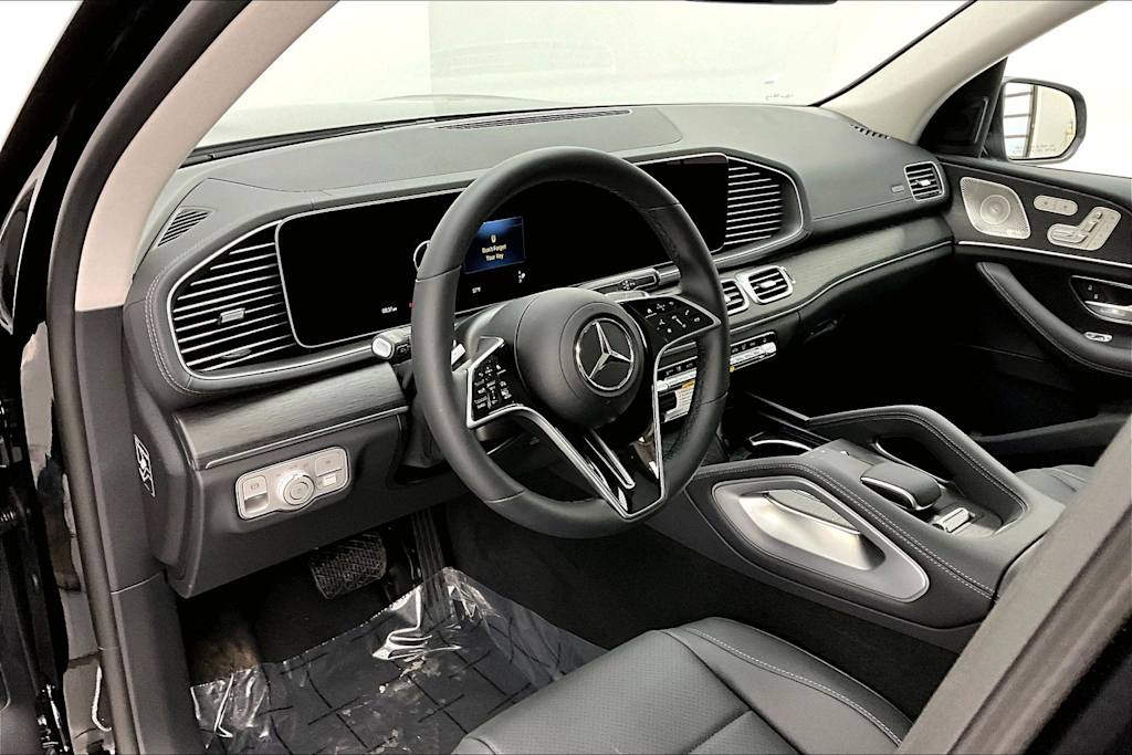 Thumbnail: 2026 Mercedes-Benz GLS - 2