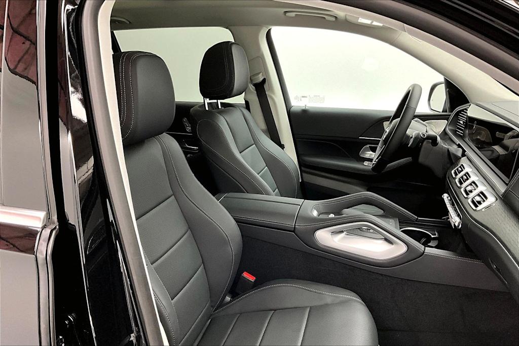 Thumbnail: 2026 Mercedes-Benz GLS - 12