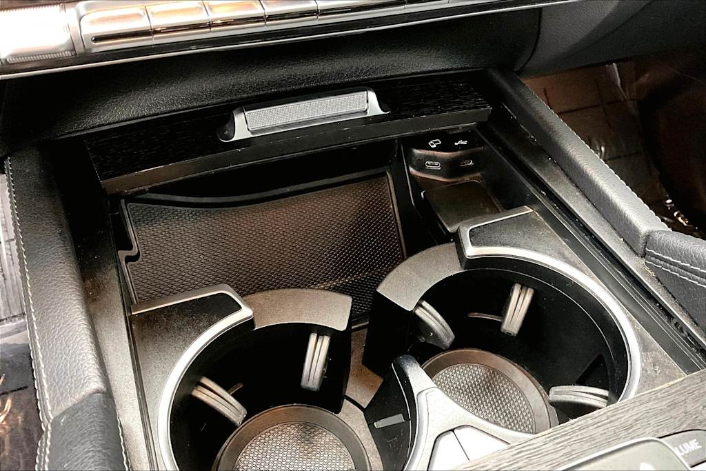 Thumbnail: 2022 Mercedes-Benz GLS - 28