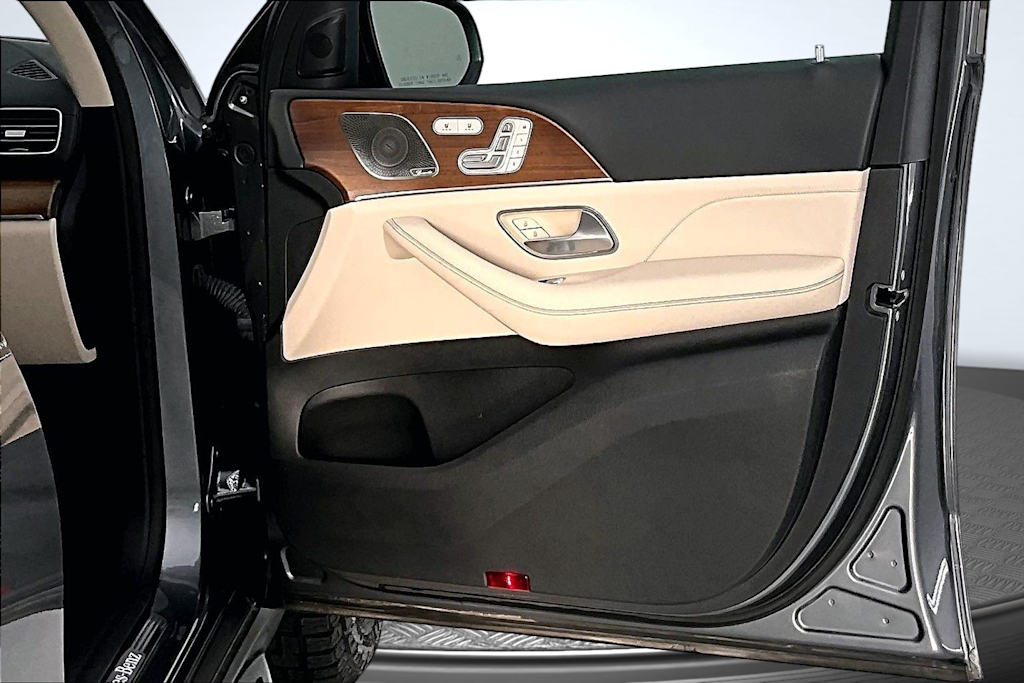 Thumbnail: 2021 Mercedes-Benz GLS - 25