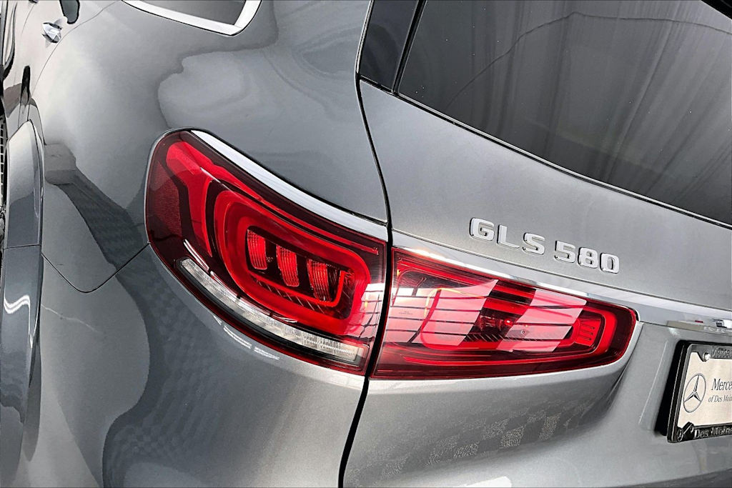 Thumbnail: 2021 Mercedes-Benz GLS - 26