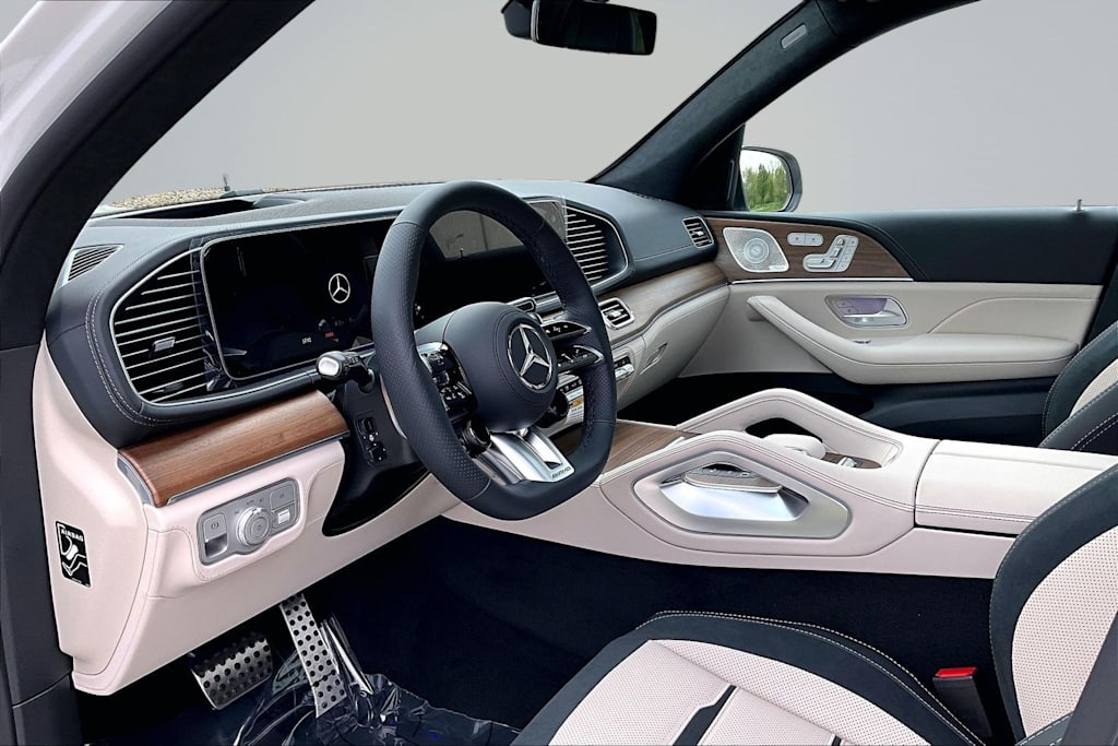 Thumbnail: 2026 Mercedes-Benz GLS - 2