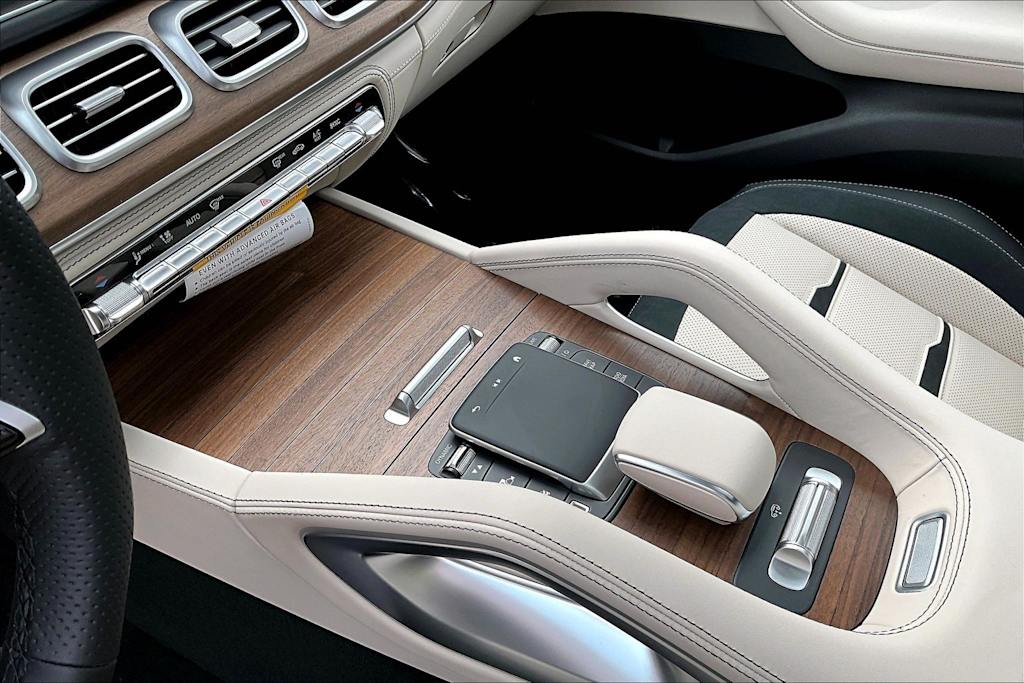 Thumbnail: 2026 Mercedes-Benz GLS - 16