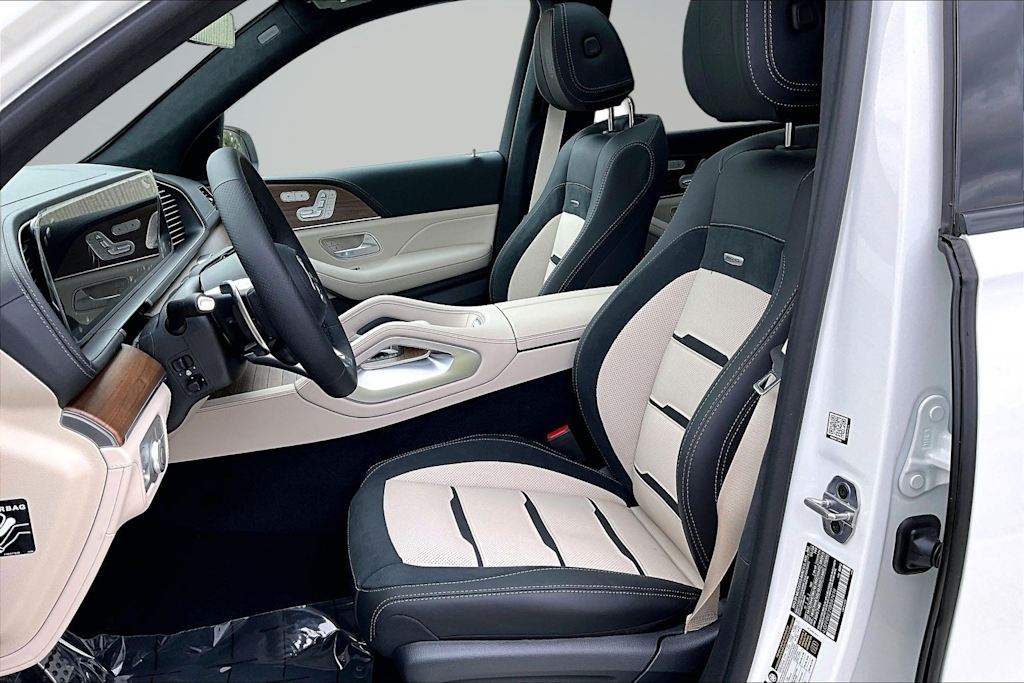 Thumbnail: 2026 Mercedes-Benz GLS - 11