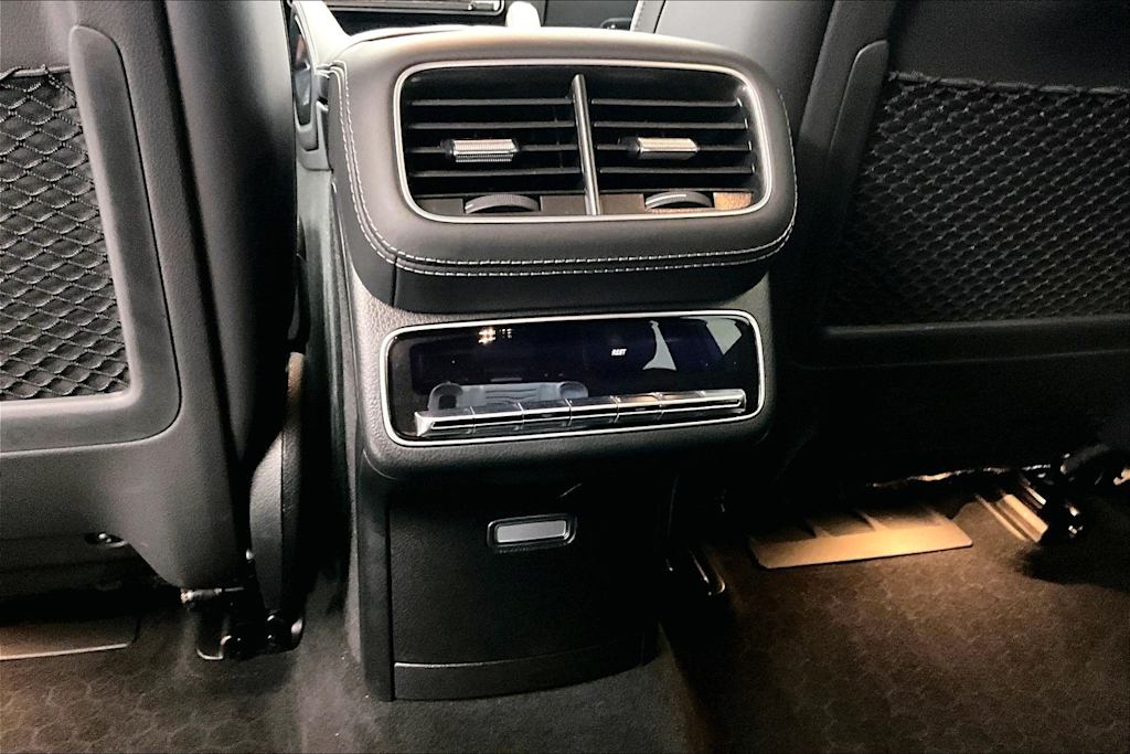 Thumbnail: 2025 Mercedes-Benz GLS - 28