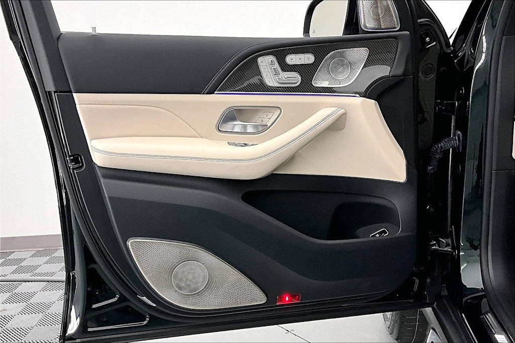 Thumbnail: 2023 Mercedes-Benz GLS - 23