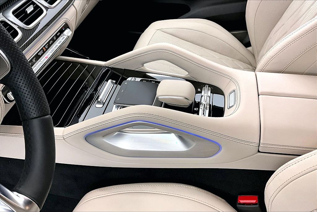 Thumbnail: 2023 Mercedes-Benz GLS - 16