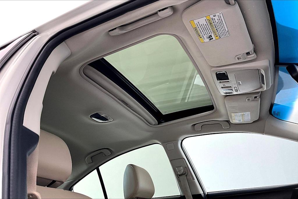 Thumbnail: 2015 Subaru Legacy - 23