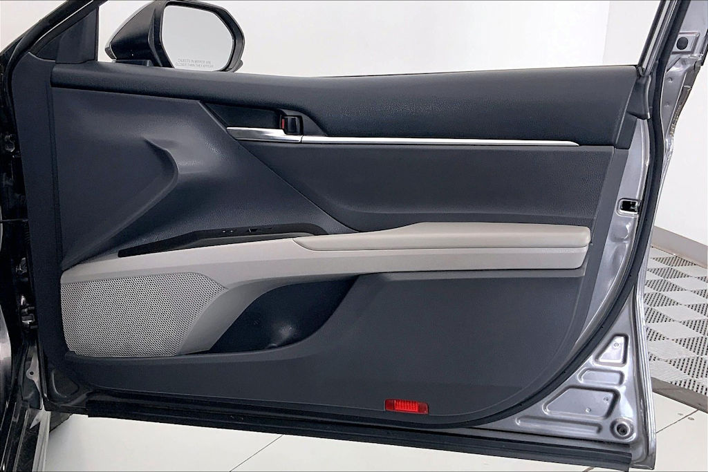 Thumbnail: 2021 Toyota Camry - 24
