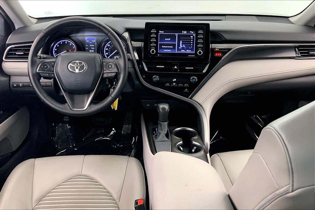 Thumbnail: 2021 Toyota Camry - 10
