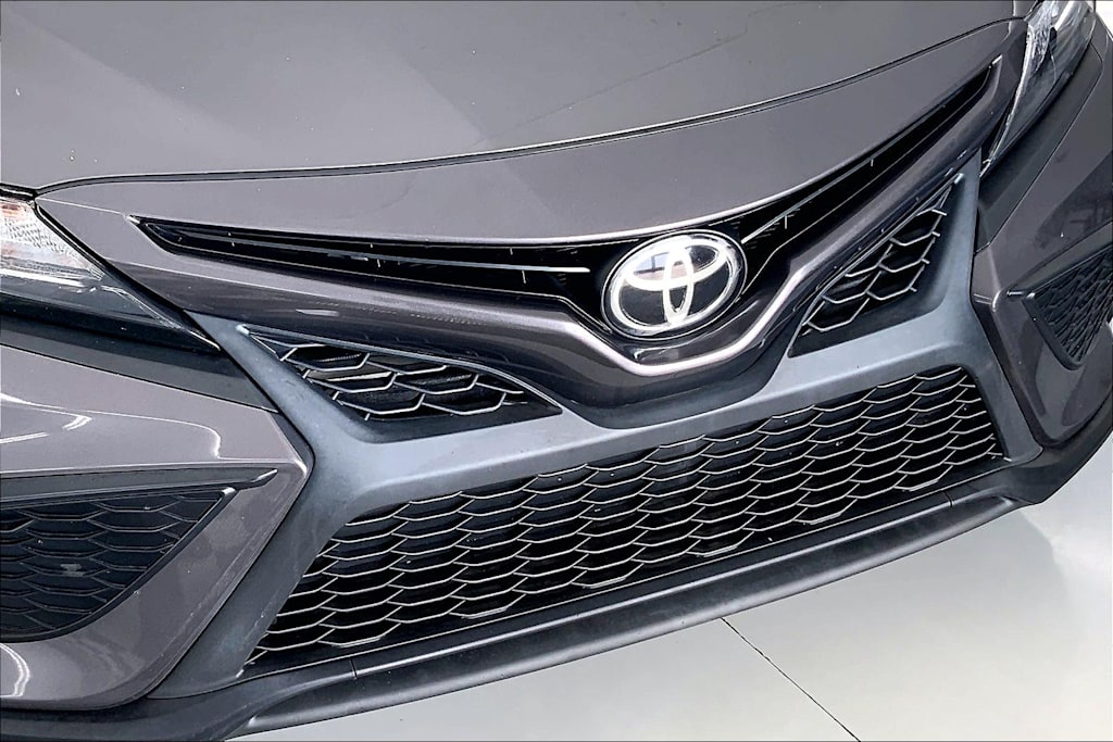 Thumbnail: 2021 Toyota Camry - 26
