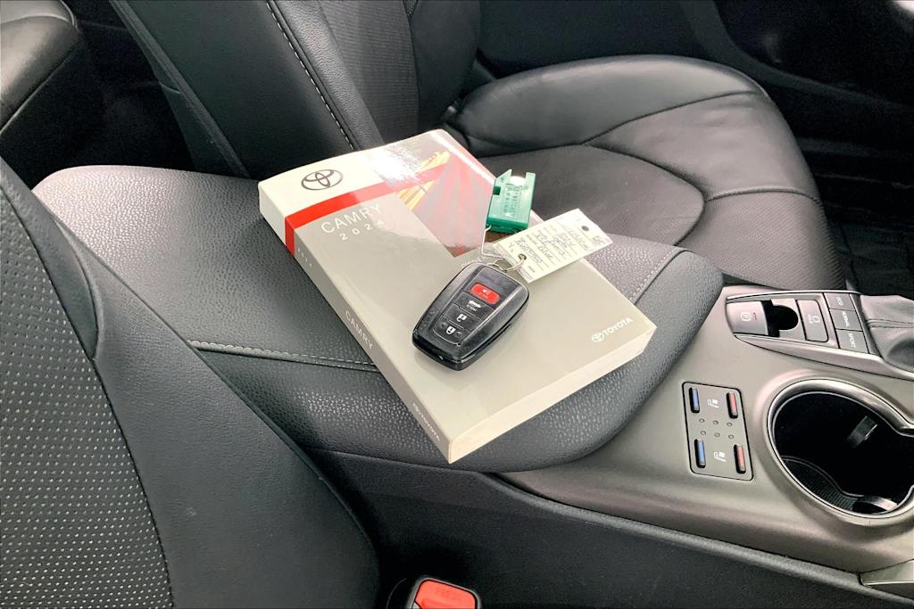 Thumbnail: 2024 Toyota Camry - 22