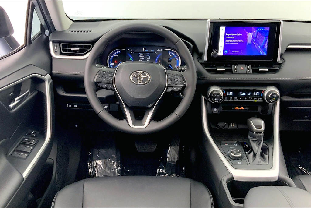 Thumbnail: 2023 Toyota RAV4 - 14
