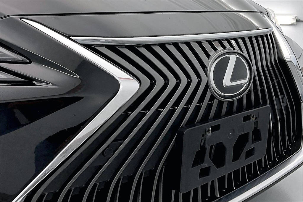 Thumbnail: 2019 Lexus ES - 27