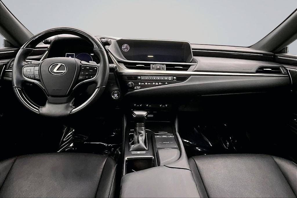 Thumbnail: 2019 Lexus ES - 10