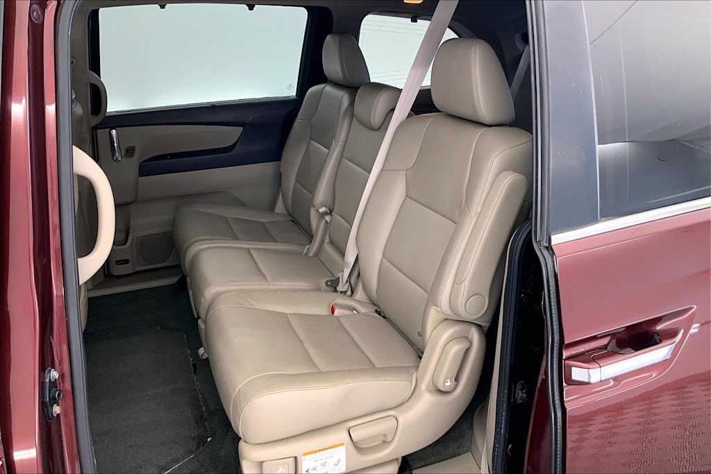Thumbnail: 2016 Honda Odyssey - 21