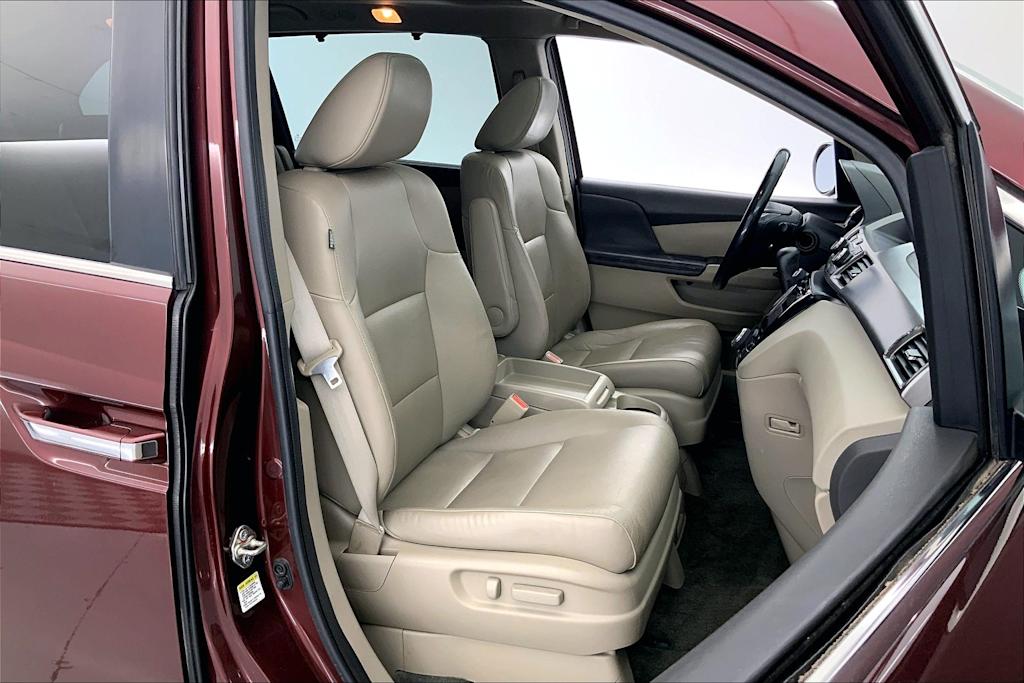 Thumbnail: 2016 Honda Odyssey - 12
