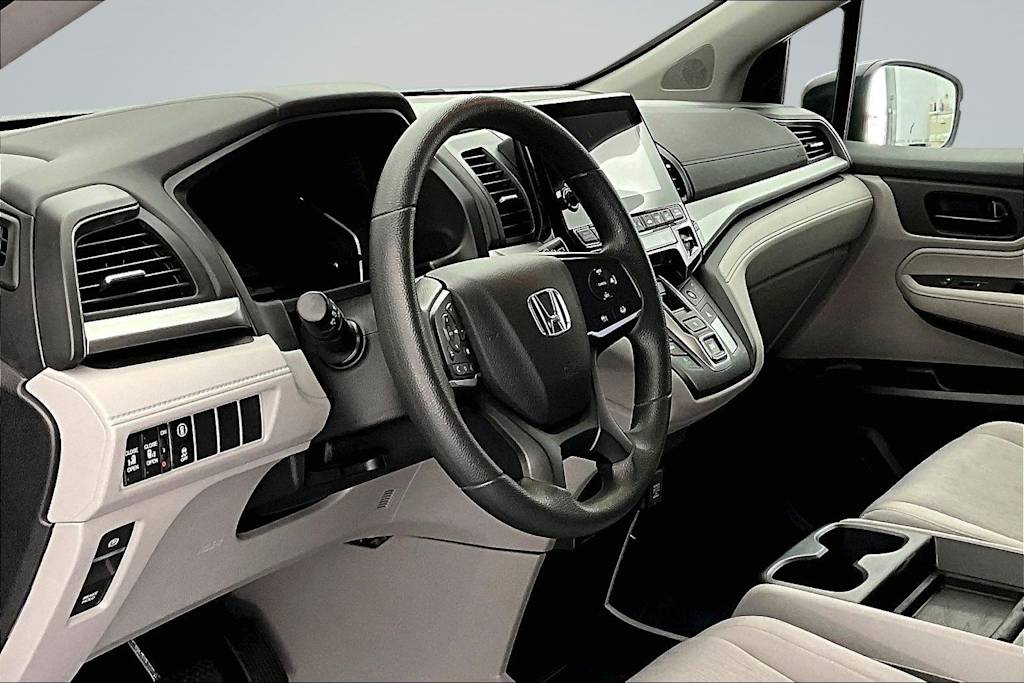 Thumbnail: 2022 Honda Odyssey - 2