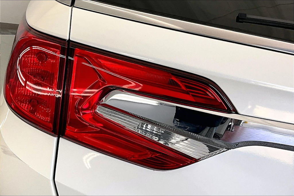 Thumbnail: 2018 Honda Odyssey - 26