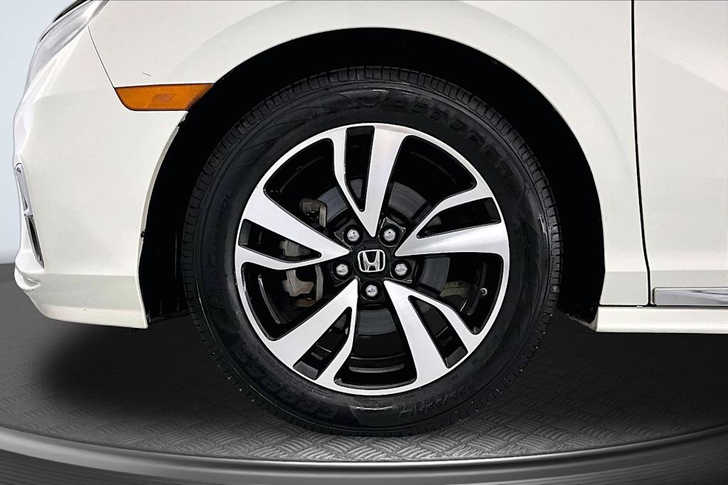 Thumbnail: 2018 Honda Odyssey - 8