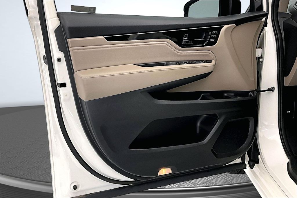 Thumbnail: 2018 Honda Odyssey - 24
