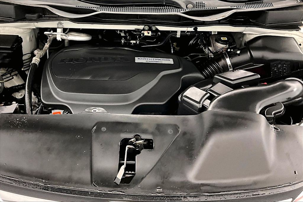 Thumbnail: 2018 Honda Odyssey - 9