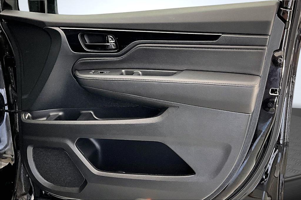 Thumbnail: 2023 Honda Odyssey - 25