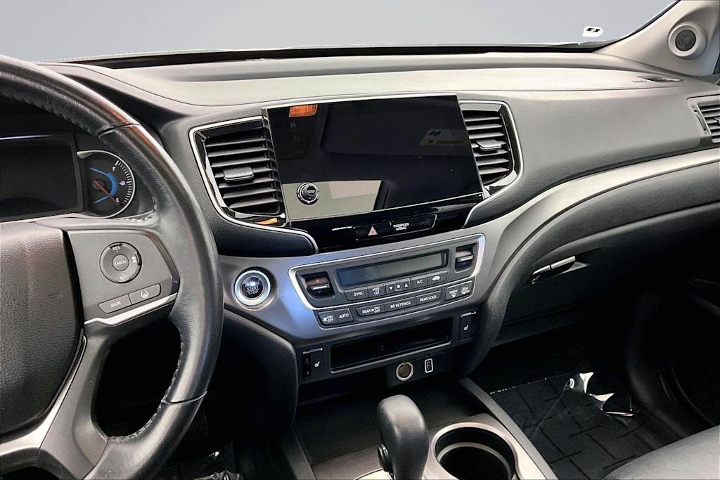 Thumbnail: 2020 Honda Pilot - 15
