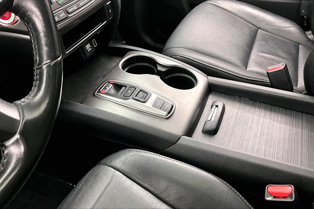 Thumbnail: 2021 Honda Pilot - 15