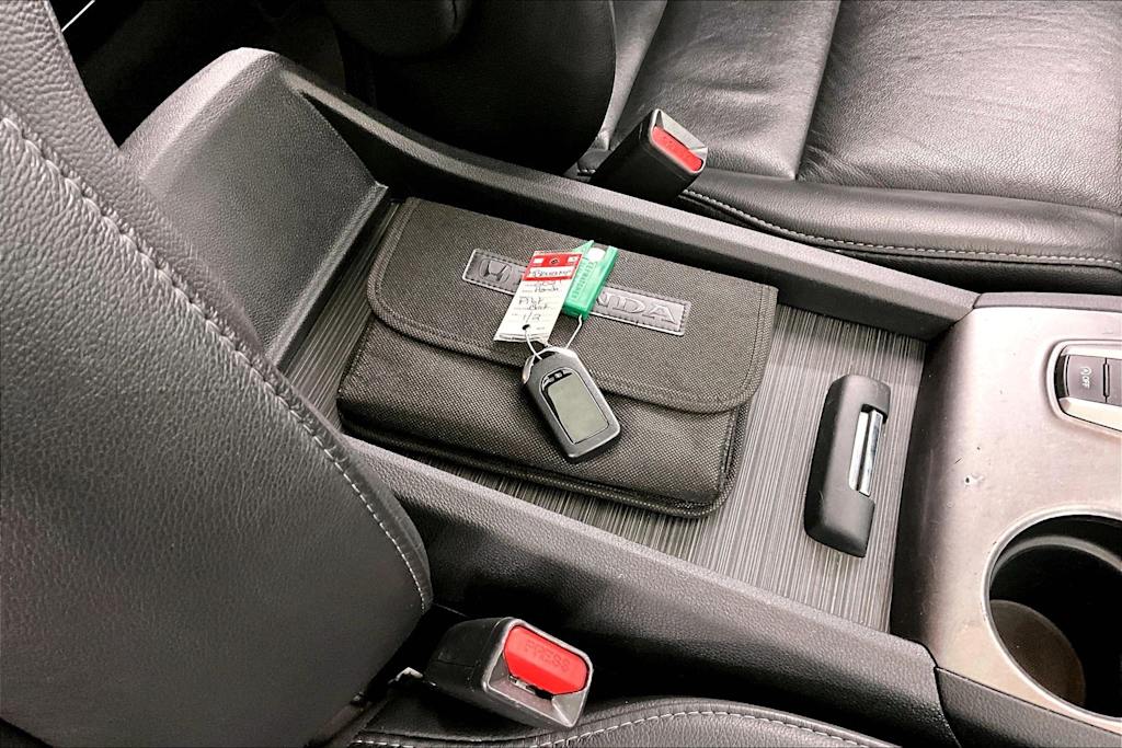 Thumbnail: 2021 Honda Pilot - 21