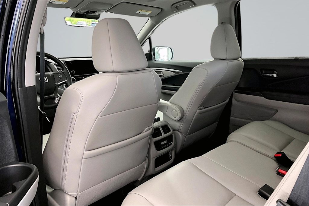 Thumbnail: 2020 Honda Pilot - 13