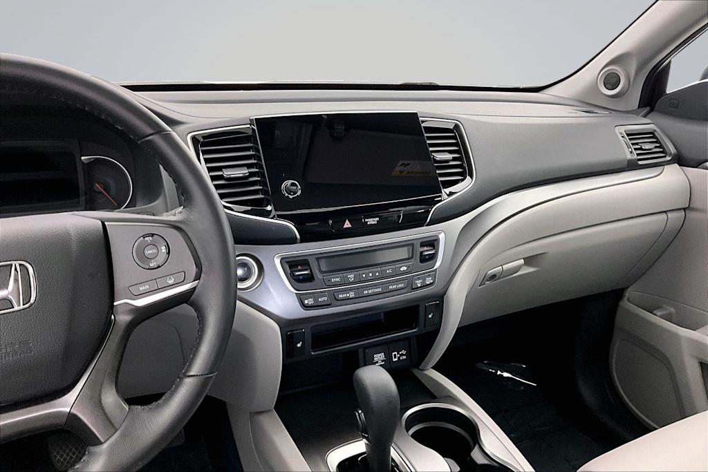 Thumbnail: 2020 Honda Pilot - 15