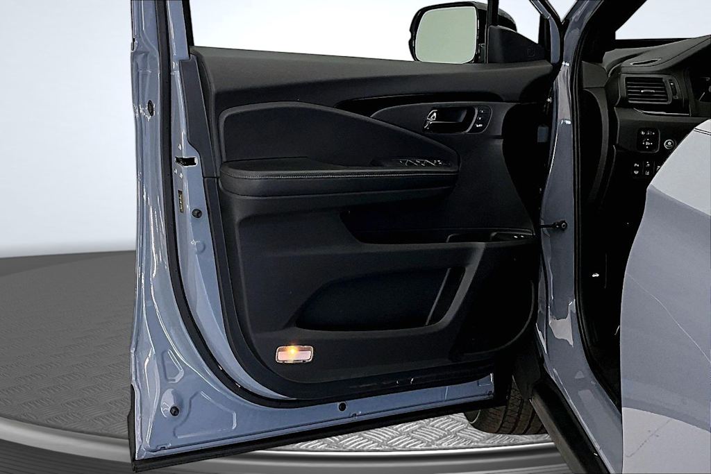 Thumbnail: 2023 Honda Passport - 24