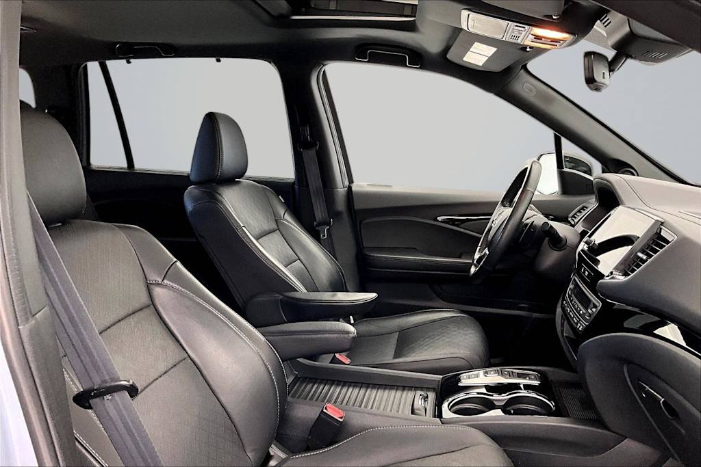 Thumbnail: 2023 Honda Passport - 12