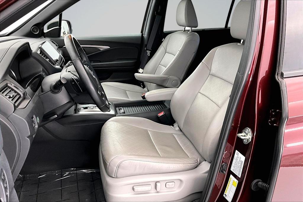 Thumbnail: 2020 Honda Passport - 11