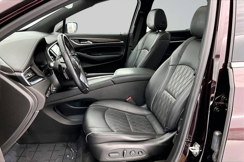 Thumbnail: 2022 Buick Enclave - 10