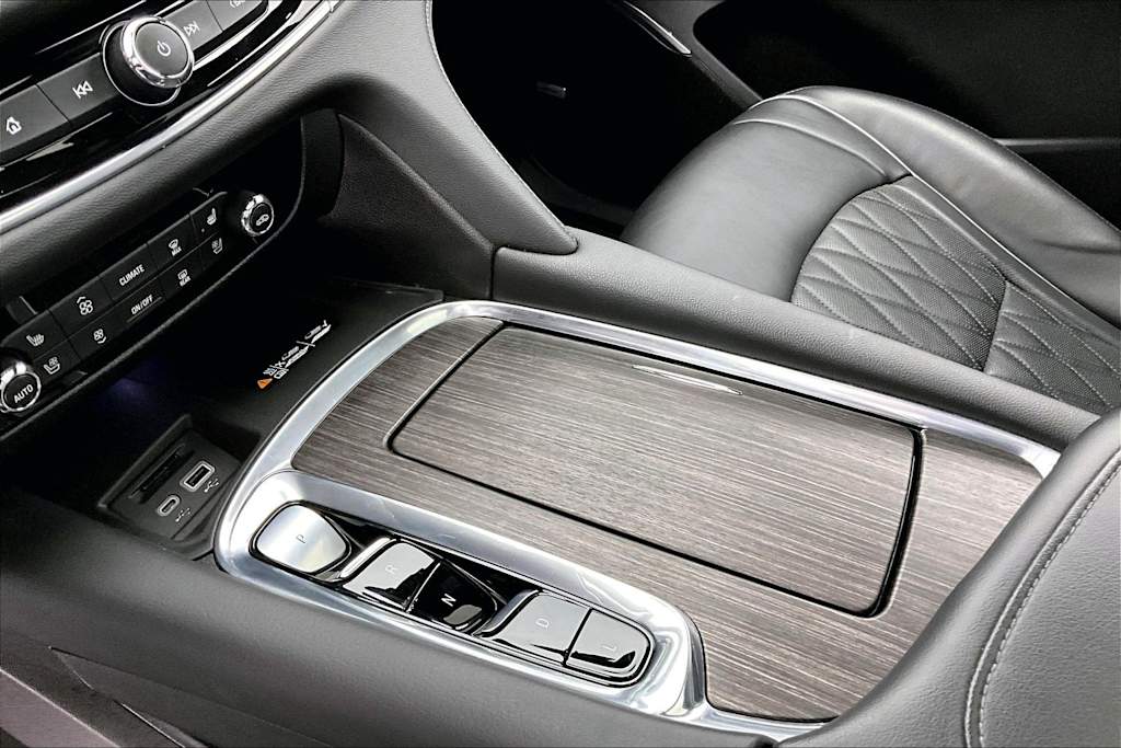 Thumbnail: 2022 Buick Enclave - 16