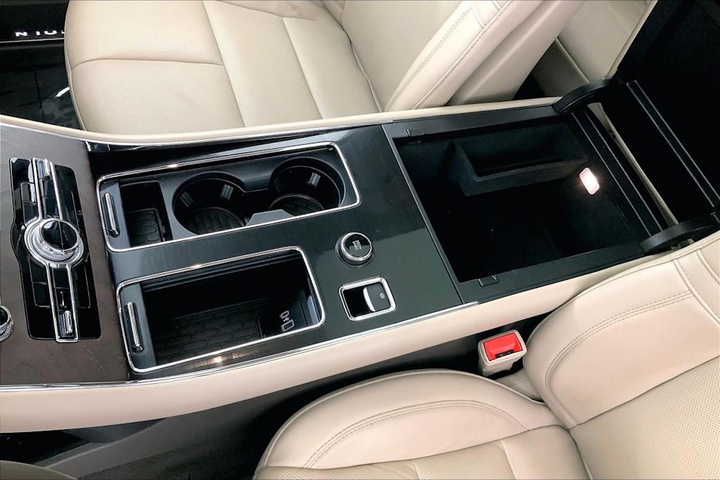 2022 Lincoln Aviator Reserve 29